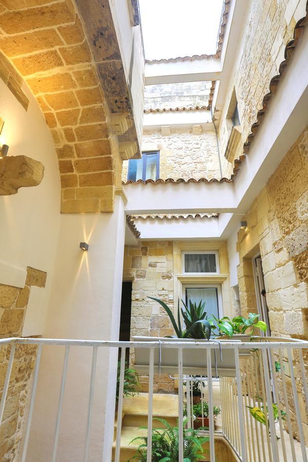 Chiesa Greca - Sit Rooms & Apartments Lecce Exterior foto